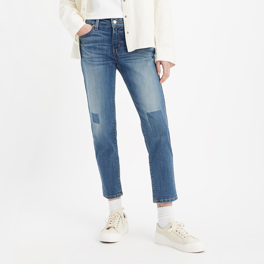 Levi's® Women's Mid-Rise Boyfriend Jeans 19887-0309